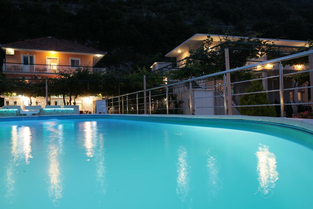 Apartments Obala - Katić Herceg Novi Zewnętrze zdjęcie