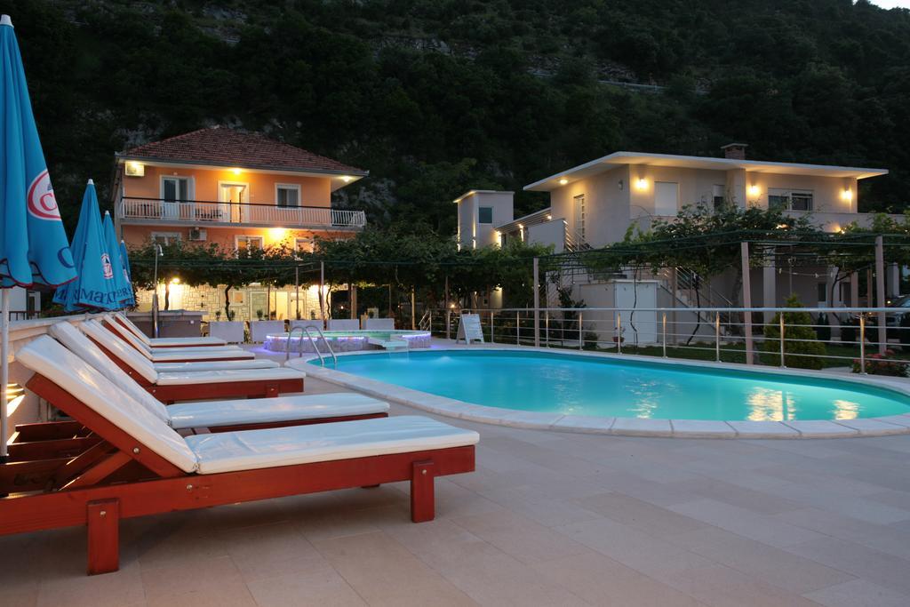 Apartments Obala - Katić Herceg Novi Zewnętrze zdjęcie